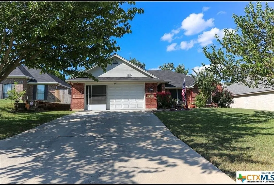 1515 Chardonnay Dr — Photo 1