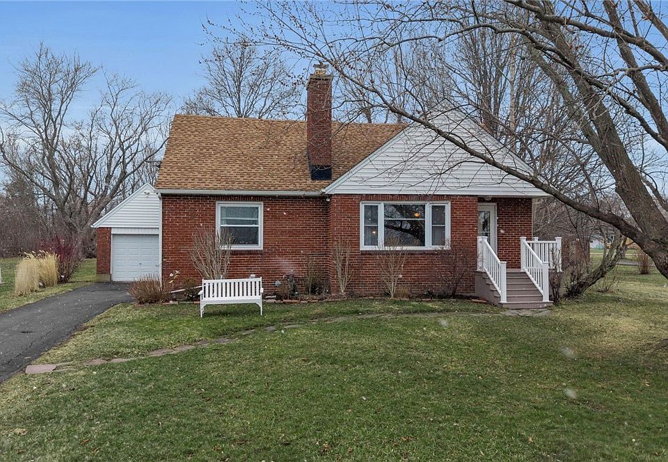 1st image of 1123 W River Rd