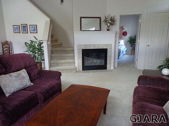 5th image of 727 Glen Ct Unit 20