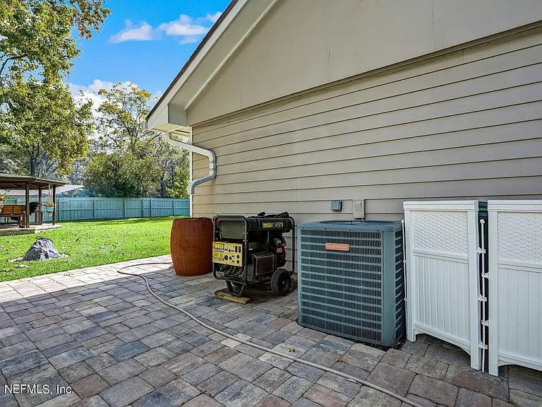 12957 Mandarin Rd — Photo 26