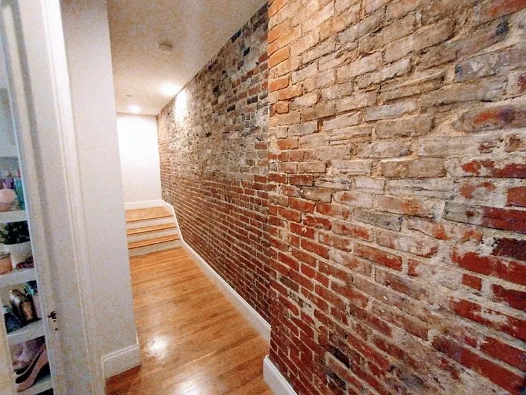 518 E Broadway #3 — Photo 15
