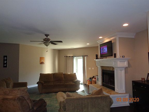 5th image of 138 Winchester Ln