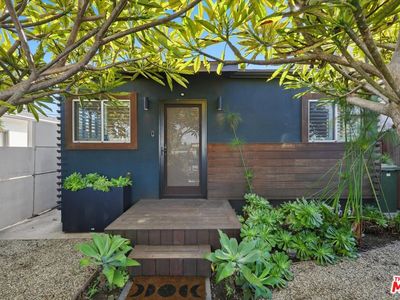 11910 Culver Dr, Los Angeles, CA, 90230