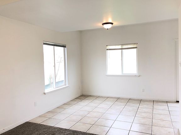 4th image of 2574 W Robin Rd
