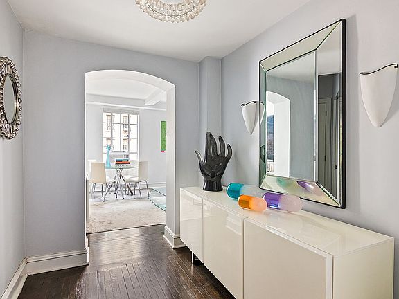 3rd image of 350 W 57th St APT 4F