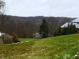 Riverwoods Dr, Akron, OH 44313