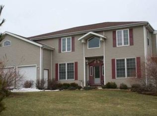 1908 Paulsen Rd, Dixon, IL 61021