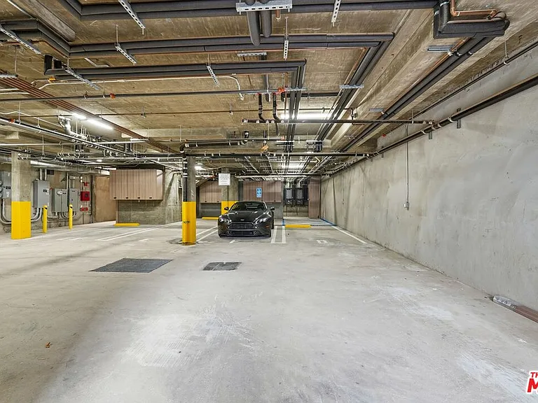 1006 Hancock Ave #C — Photo 18