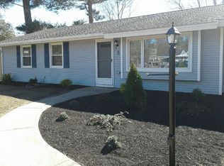 8 Acoaxet Ln, Wareham, MA 02571