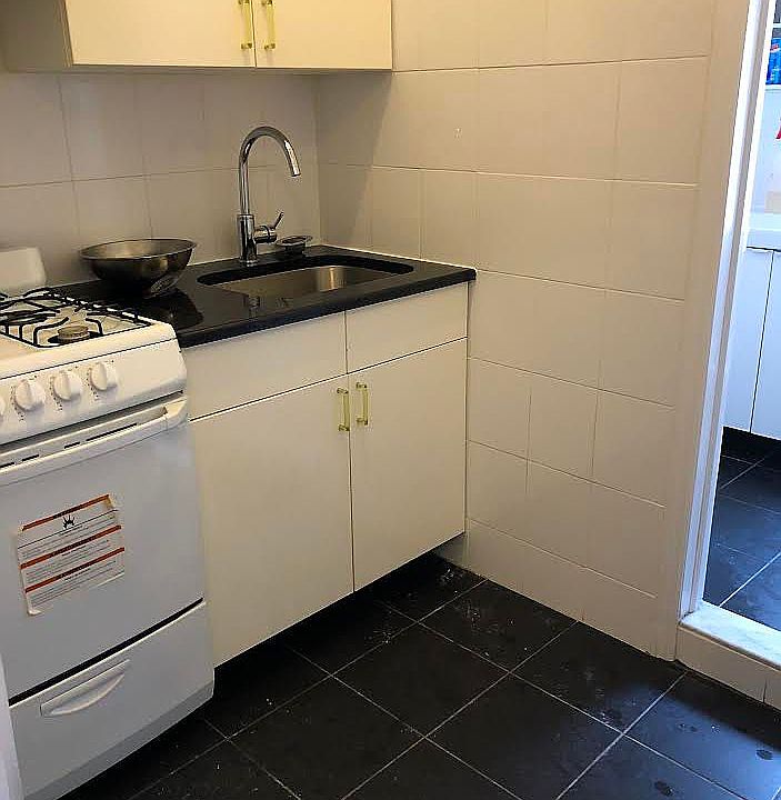 1st image of 112 Madison St APT 5