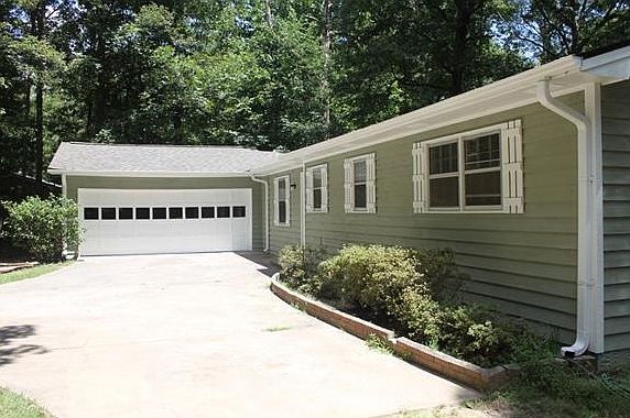 2nd image of 176 Park Place Dr