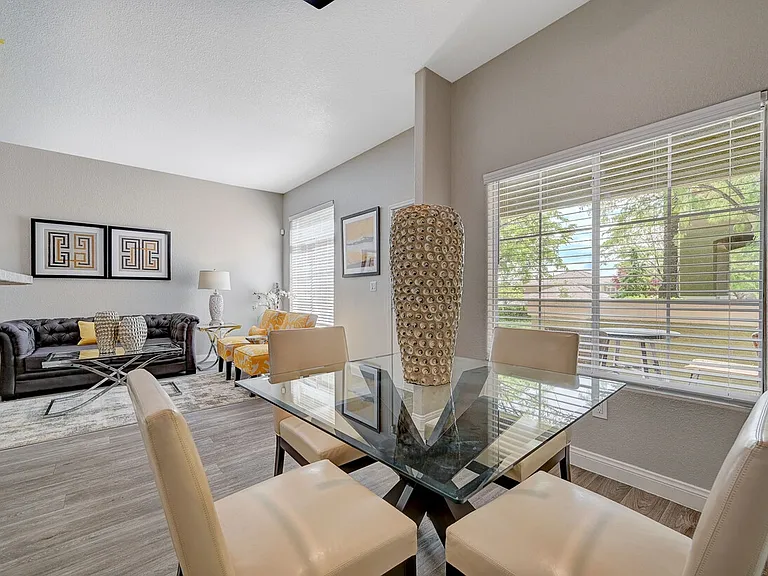 Red Rock Villas — Photo 38