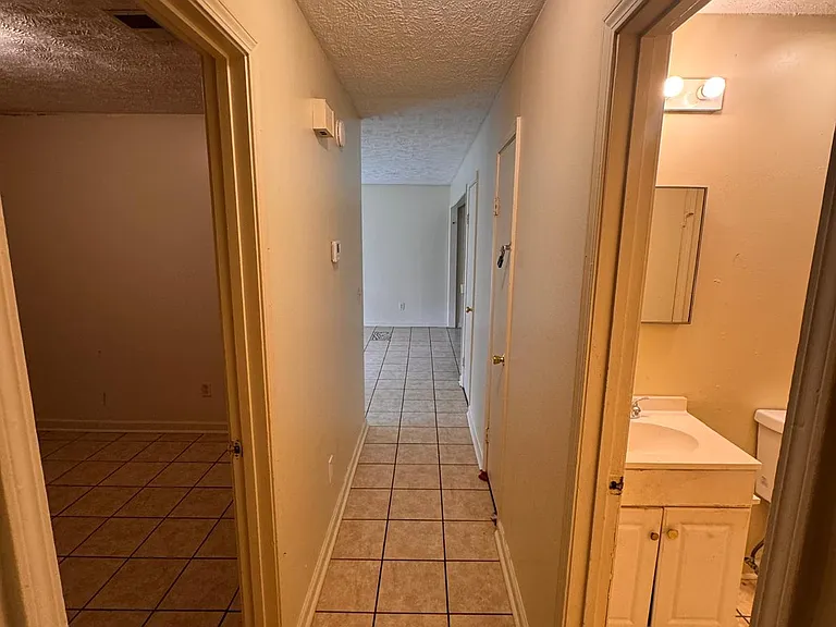 43 Ridgemont Dr — Photo 6