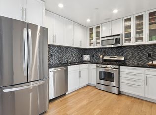 155 15th St APT 2C, Brooklyn, NY 11215