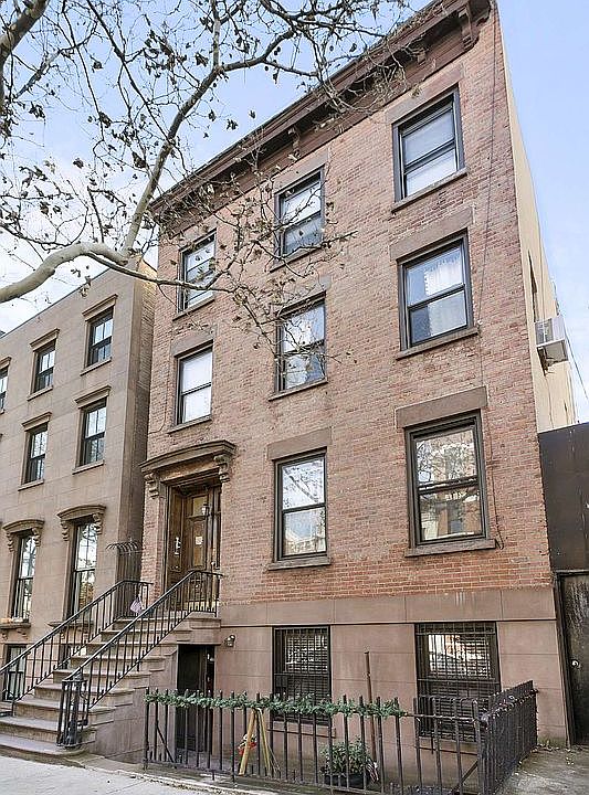 1st image of 314 De Graw St Unit Townhouse 1