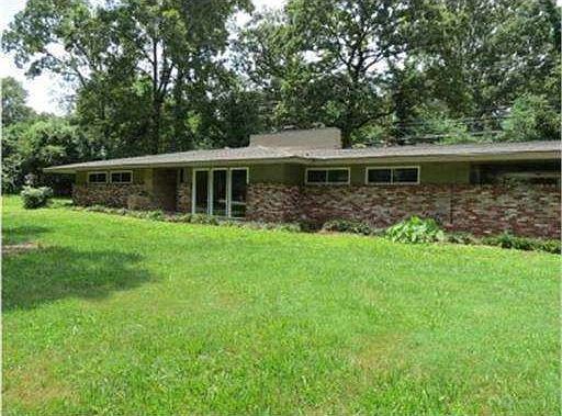 1st image of 4864 Hillsdale Cir