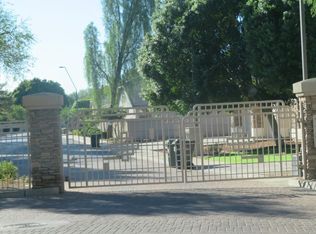 341 W Secretariat Dr, Tempe, AZ 85284