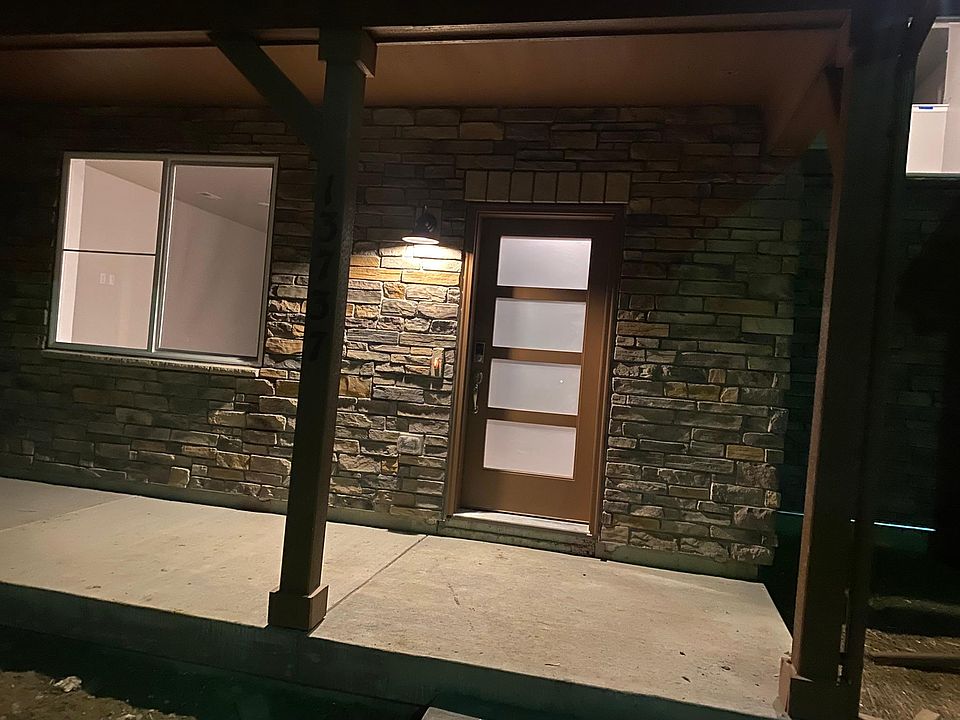 1st image of 13737 Via Varra