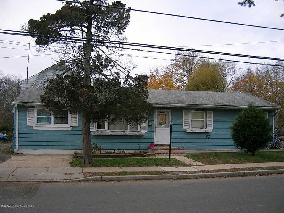 2nd image of 20 Pearl St