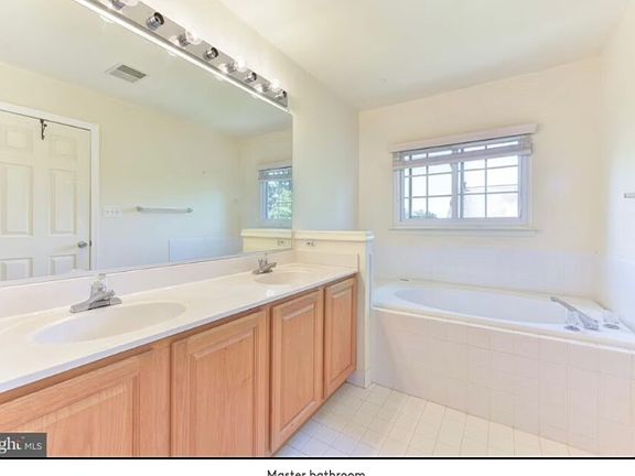 5th image of 2454 Sugar Mill Way