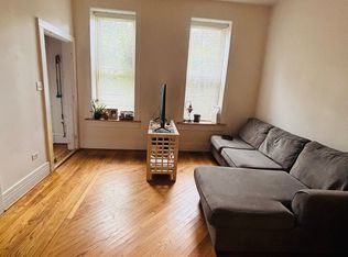 930 N Washtenaw Ave #1F, Chicago, IL 60622