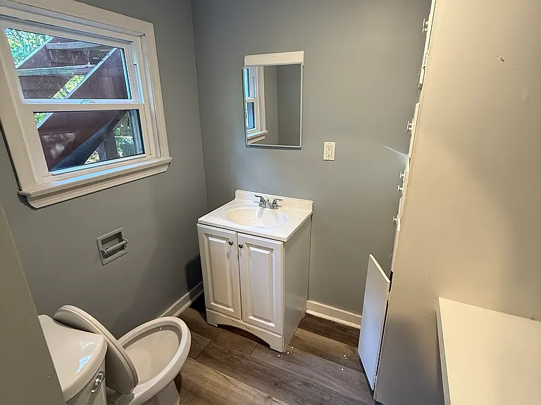 730 Carlysle St #1 — Photo 8