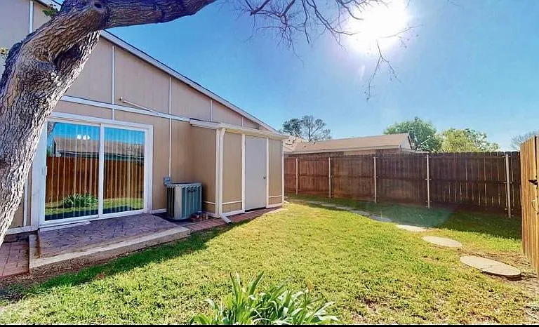 4511 Chapman St — Photo 27