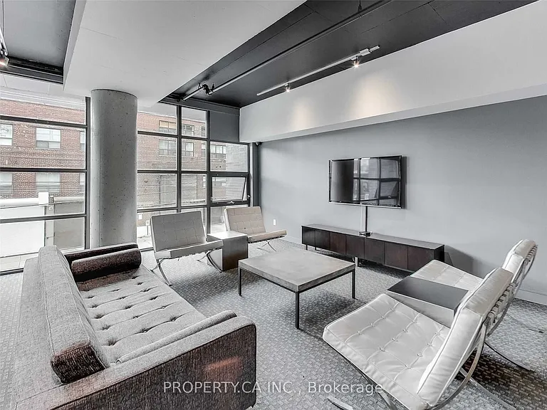 319 Carlaw Ave #803 — Photo 17
