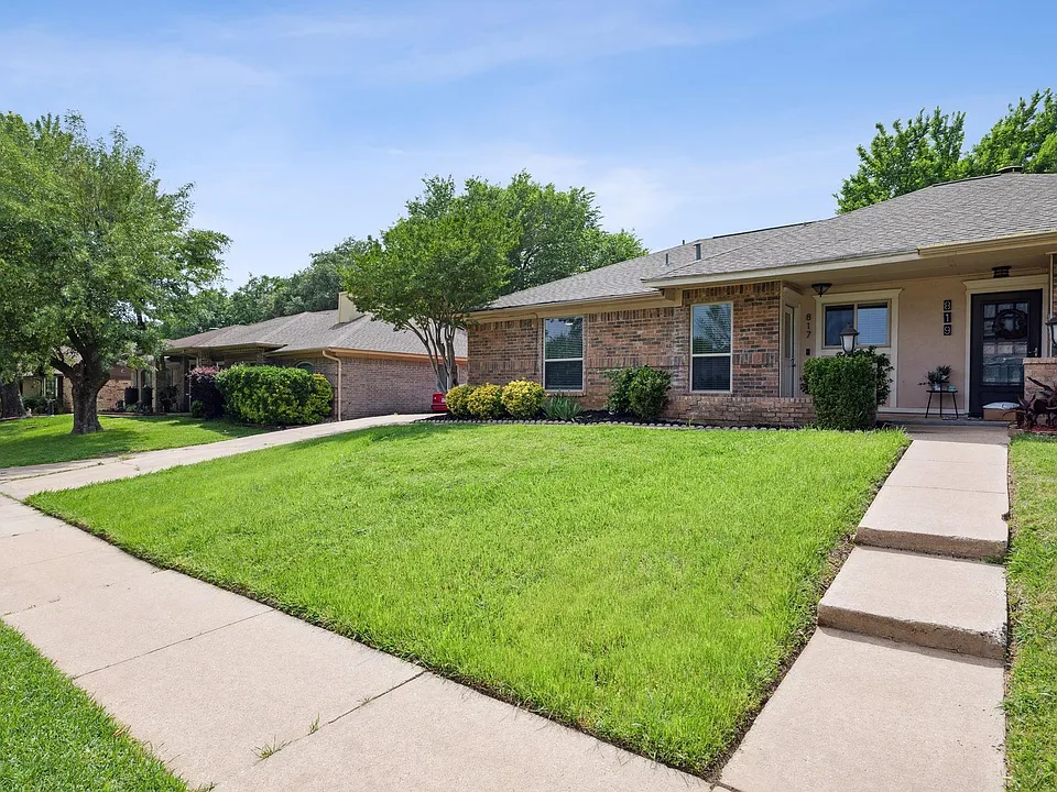 817 Blessing Creek Dr
