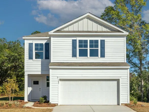 383 Willows Crescent Dr, Moncks Corner, SC 29461