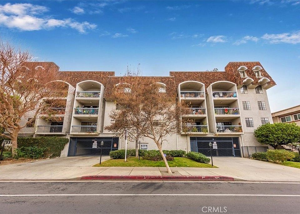 1st image of 5339 Lindley Ave Unit 207