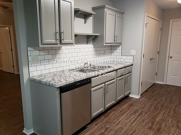 2nd image of 46 Olmsted Cir
