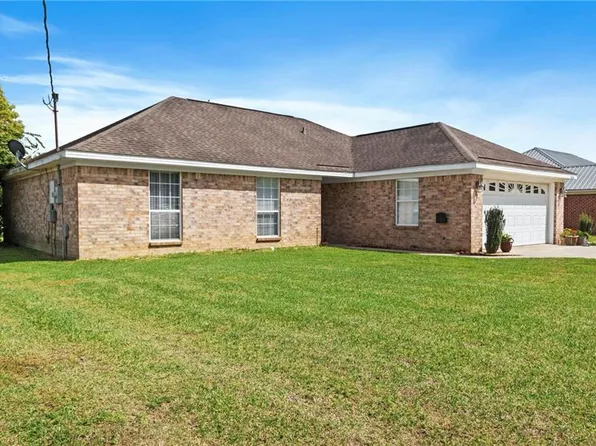23550 Harvest Creek Dr, Robertsdale, AL 36567