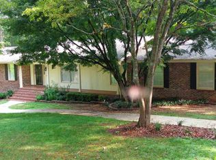200 Loch Lomond Dr, Pickens, SC 29671