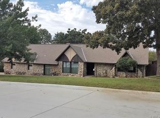 3011 W 53rd St, Tulsa, OK 74107