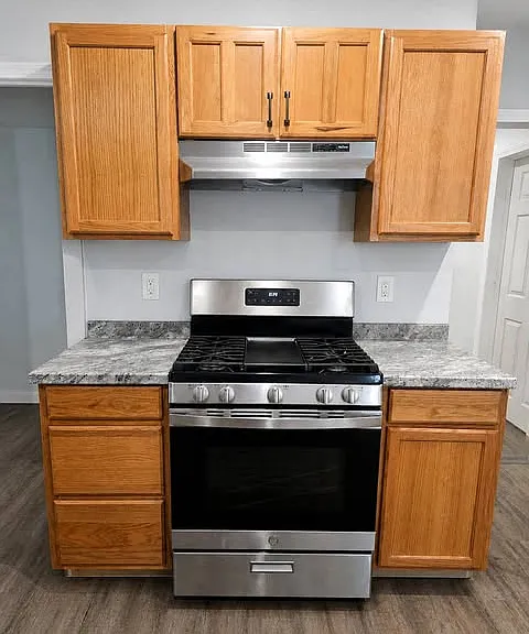 71 Bellevue Ave — Photo 2