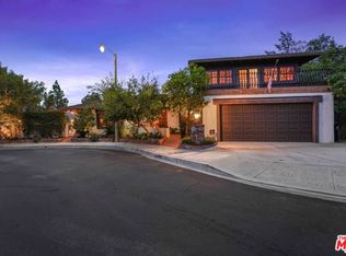 10965 Savona Rd, Los Angeles, CA 90077