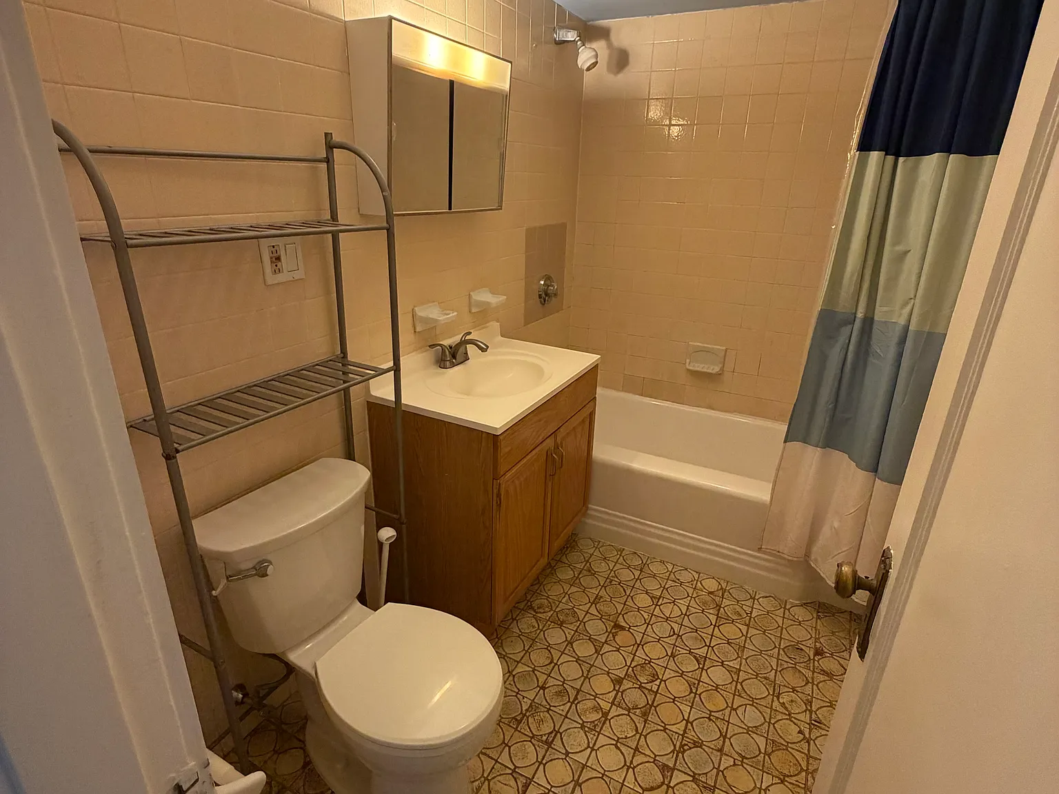 2 bed, 628 sqft, $2,900 — Photo 4