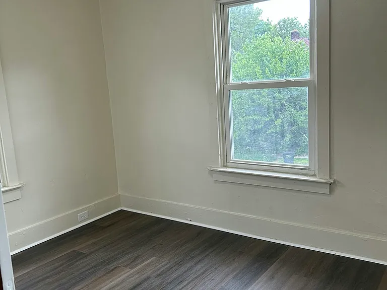 844 Saint Agnes Ave — Photo 6