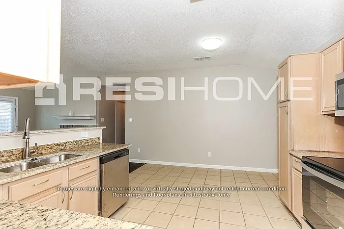 3 bed, 2.0 bath, 1320 sqft, $2,030 — Photo 4