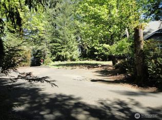758 E Promontory Rd, Shelton, WA 98584