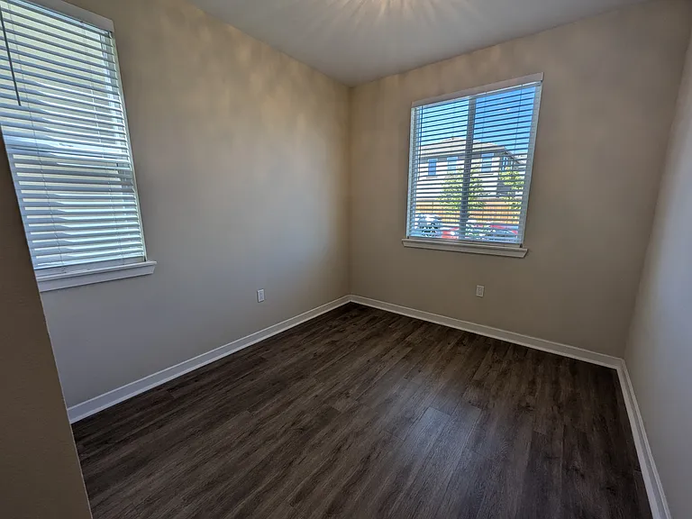 181 Damasco Ln — Photo 7