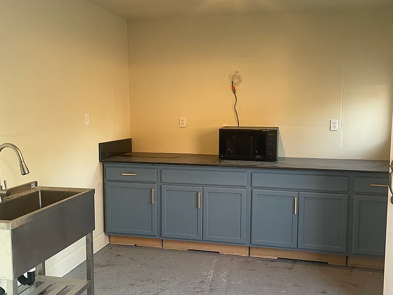 3560 Jefferson Blvd #2 — Photo 9