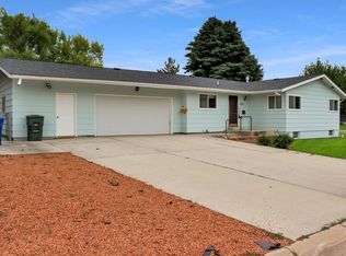 1517 S Mountain View Dr, Sheridan, WY 82801