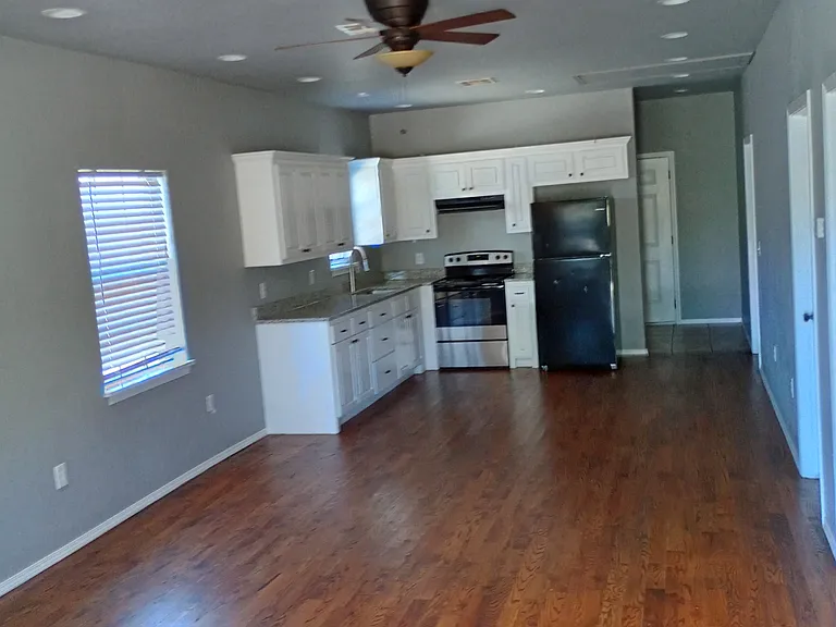 Open Floor Plan
Living/Kitchen