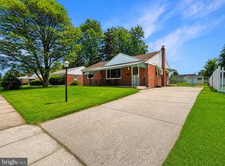 108 Stevenson Ave, Edgewater Park, NJ 08010