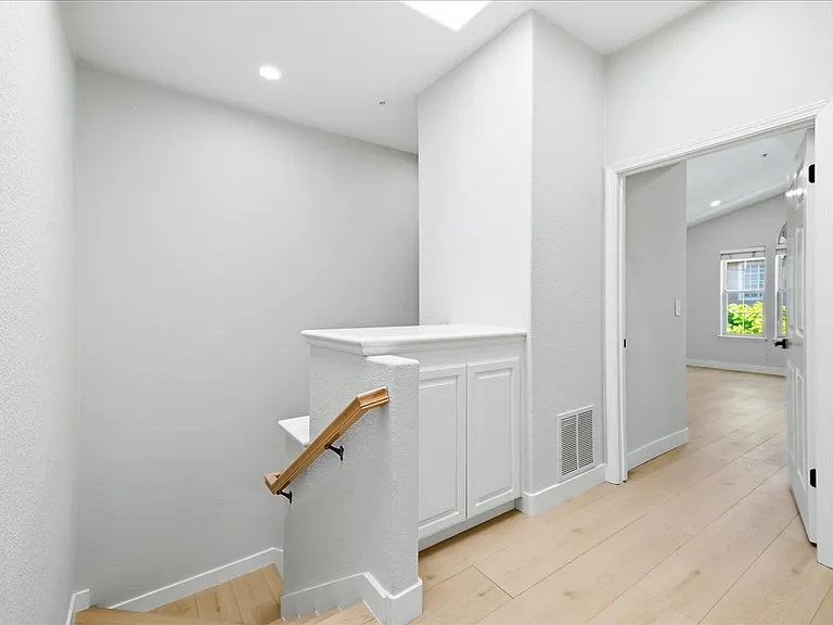 521 Porpoise Bay Ter #A — Photo 35