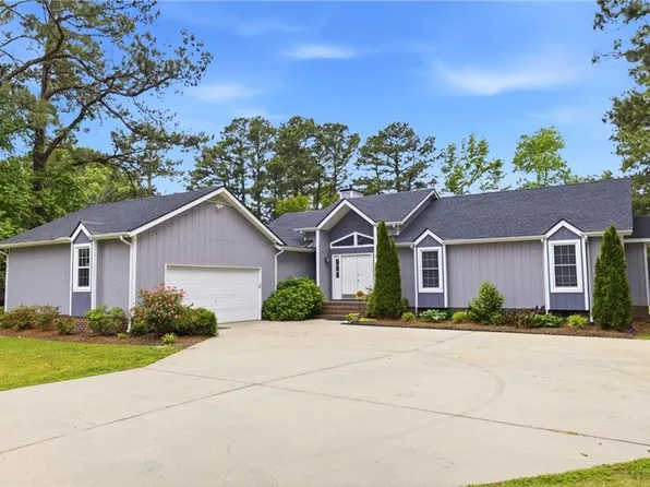 104 Inlet Dr, Elizabeth City, NC 27909