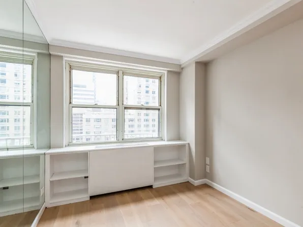 420 East 72nd Street image 7 of 15