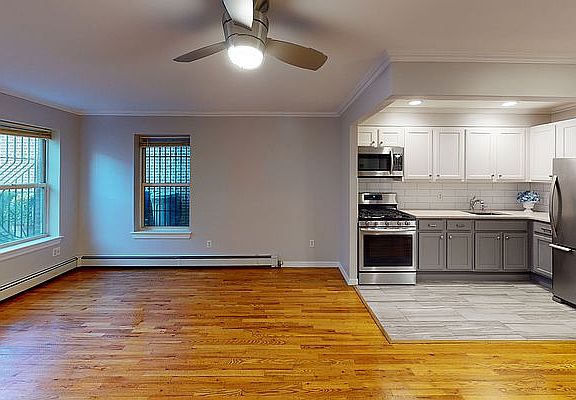 4th image of 205 Macon St #1